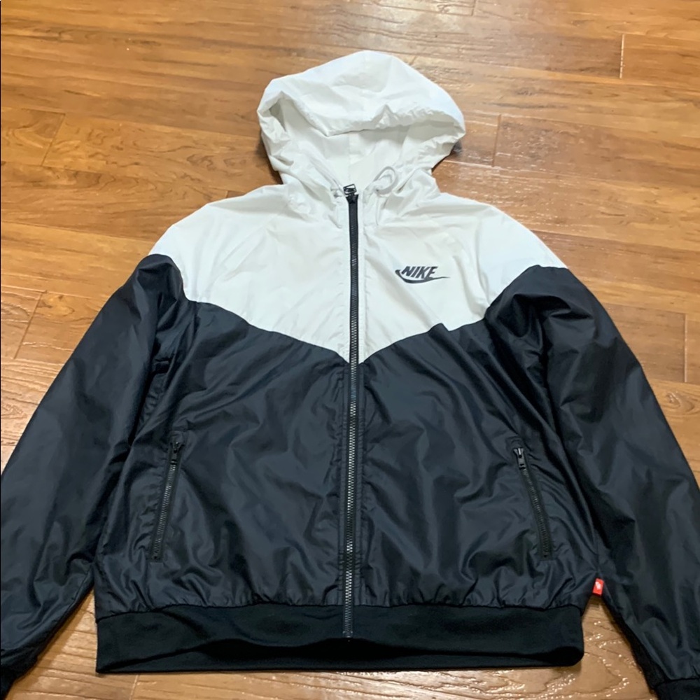 Nike Black & White Hooded Windbreaker Jacket